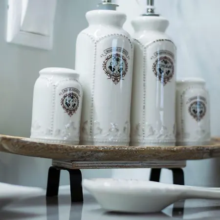 Traditional House Of 1898 In The Heart Of Old Town Of *